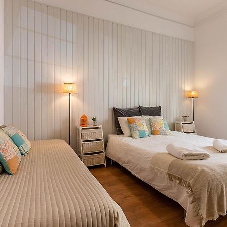Alm- Spacious. Sunny. Patio. Quiet Area. Fast Wifi Lisboa Exteriör bild